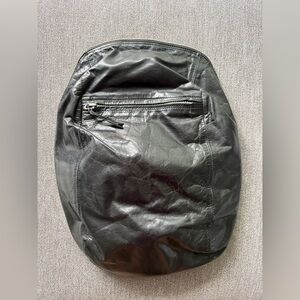 M0851 Black Leather Backpack
